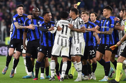 Cori razzisti nella partita Juventus-Inter: la curva bianconera chiusa contro il Napoli