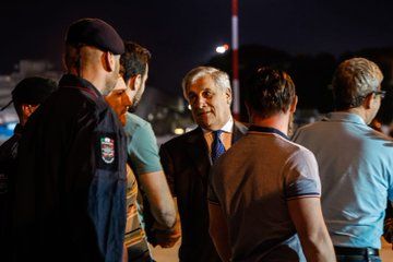 Sudan, Tajani: orgoglioso di accogliere italiani a Ciampino