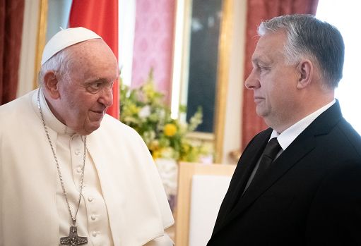 Il Papa in Ungheria: nessuno è nemico per sempre. E chiede all’Europa “sforzi creativi di pace” per l’Ucraina