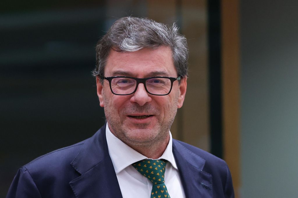 Pressing di Bce e Eurogruppo sul Mes. Giorgetti: approfondiremo