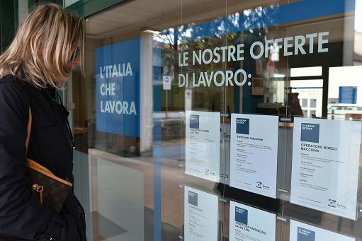 Ocse: a marzo disoccupazione stabile al 4,8%, in Italia al 7,8%