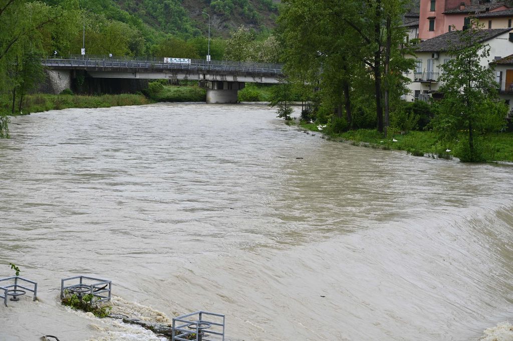 Maltempo, Emilia Romagna sott’acqua: centinaia sfollati a Cesena