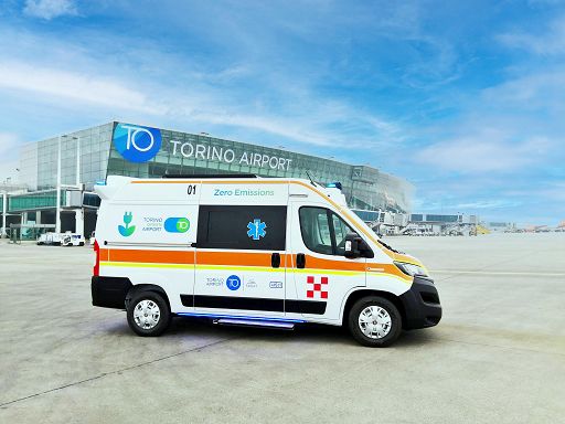 Torino è primo scalo italiano a disporre di un’ambulanza elettrica