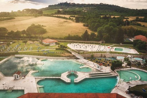 Yoga, musica, percorso gastronomico: estate ricca alle Terme Saturnia