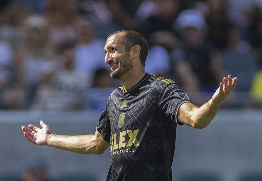 Calcio, Chiellini si ritira: il viaggio più bello della mia vita