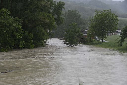 Legambiente: è stato un 2023 da bollino rosso per il clima, 378 eventi estremi (+22%)