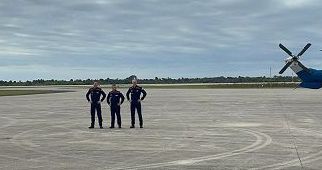 Villadei e l’equipaggio della Ax-3 arrivati a Cape Canaveral