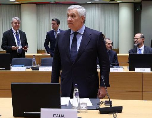 Medio Oreitne, Tajani: siamo pronti per una missione navale Ue nel Mar Rosso