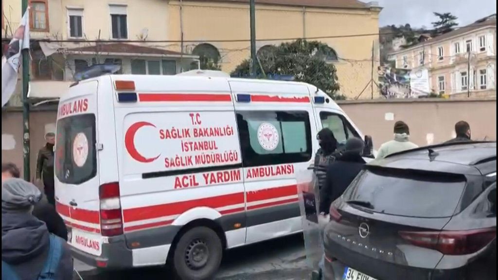 Attacco in una chiesa italiana nel quartiere Sariyer a Istanbul, un morto