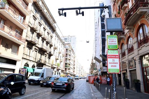 Milano, a dicembre ingressi in Area B e C calati su dicembre 2022