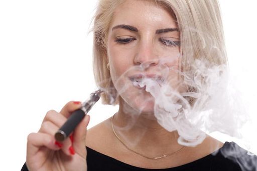 Pediatri e Associazioni pazienti a Schillaci: e-cig rischiose per ragazzi