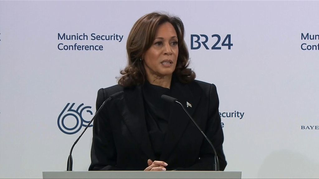 Alla Conferenza di Monaco Kamala Harris rassicura l’Ue: “Gli Usa non vi abbandonano”