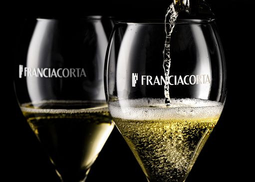 Vino, Franciacorta rinnova l’identità visiva del suo marchio