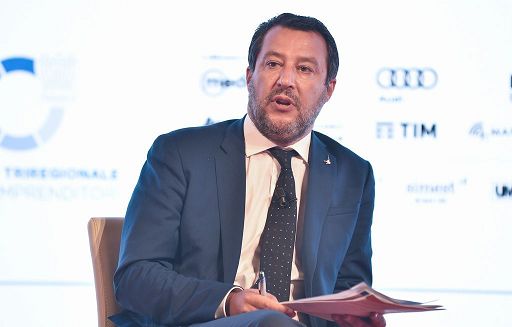 Salvini: il Pd mi denuncia? Il Ponte di Messina si farà al 100%