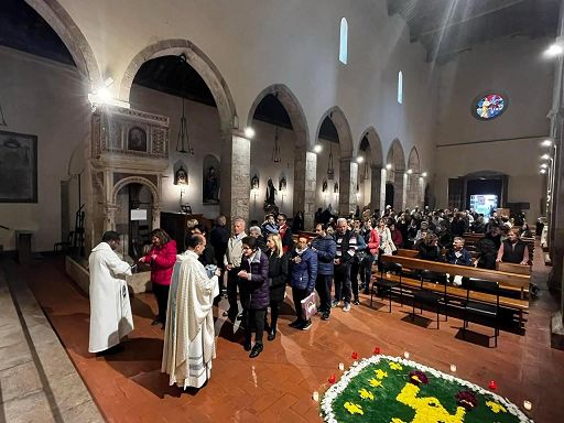 Pellegrinaggio statua Vergine Medaglia Miracolosa fa tappa in Calabria