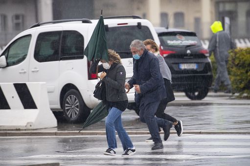 Tre intense perturbazioni in settimana, ancora tanta pioggia e neve