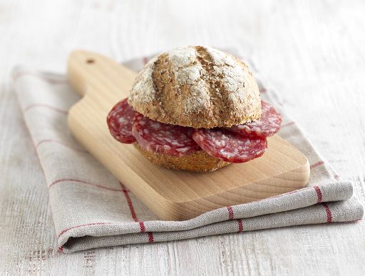 Salame Cacciatore italiano, in 2023 produzione +0,8%. Tiene export