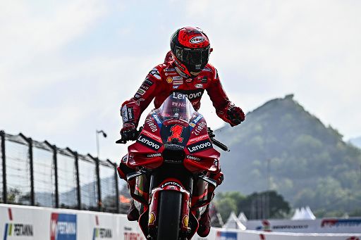 MotoGp, Bagnaia prolunga con Ducati fino al 2026: “Un onore”