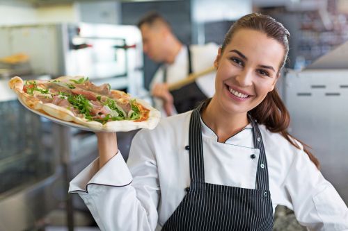 8 marzo, sono quasi 9.000 le pizzaiole in Italia