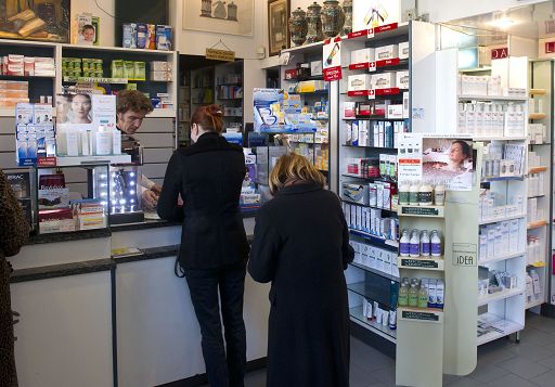 Farmaci, Schillaci: non solo distribuzione diretta ma in farmacia