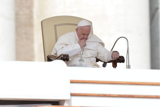 Il Papa: la guerra è una pazzia, ed è sempre una sconfitta