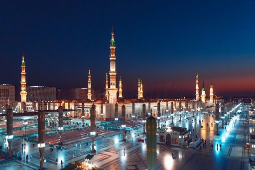 Arabia Saudita, Medina “città illuminatissima” aperta ai turisti