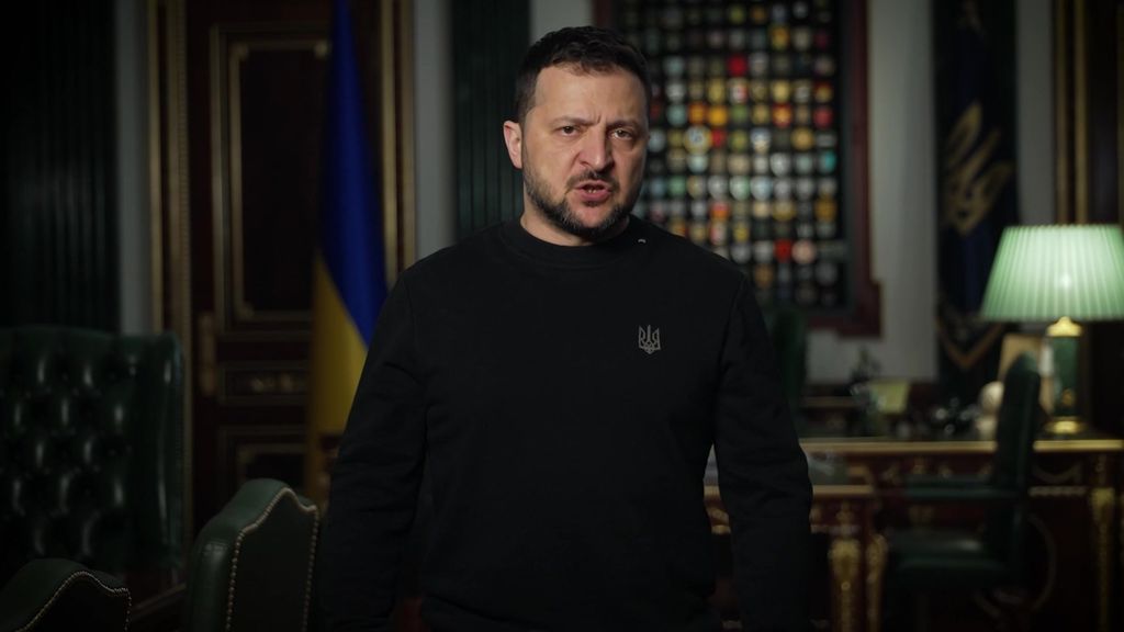 Ucraina, Zelensky: la scarsità di munizioni è umiliante per l’Europa