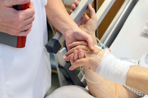 Cure palliative come diritto universale: Documento di raccomandazioni SICP