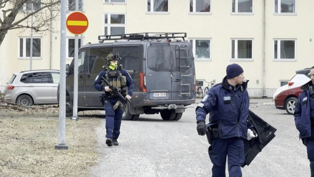 Sparatoria in una scuola in Finlandia: arrestato un 12enne, un morto e due ragazzi feriti