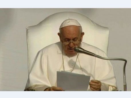 Papa Francesco: il libro di padre Georg dimostrò su Benedetto mancanza di umanità