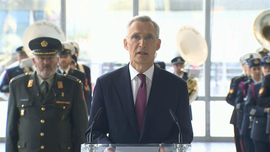 Ucraina, il segretario generale della Nato Stoltenberg: c’è il rischio che la Russia avanzi. Dobbiamo fare di più