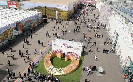 Vino e non solo, la forza delle filiere cooperative al Vinitaly