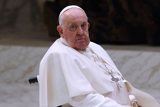 Il Papa: viviamo in un tempo di drammatica denatalità