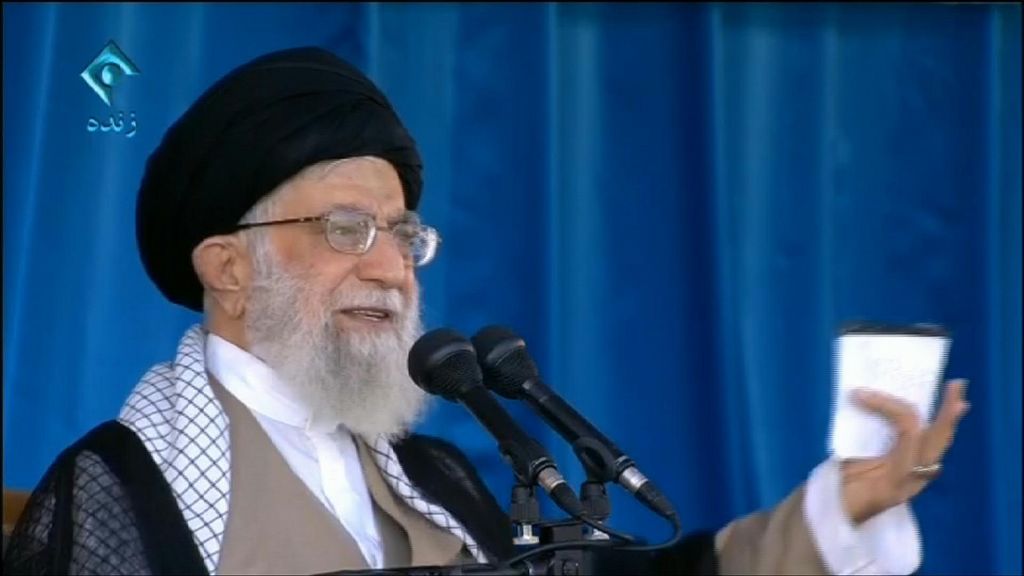 Israele sotto attacco, Khamenei: “Il regime malvagio sarà punito”