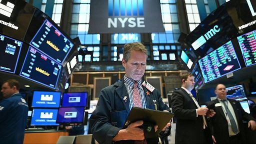 Borsa, Wall Street in calo dopo aver toccato record