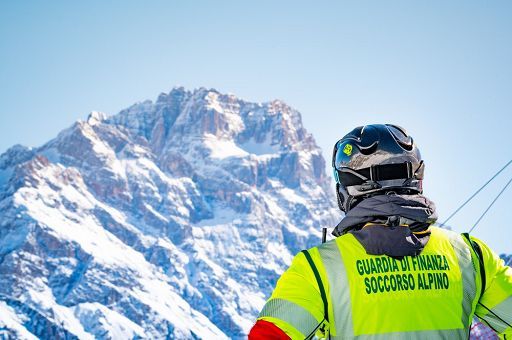Tre finanzieri del soccorso alpino morti durante un’esercitazione in montagna