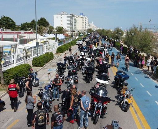 Marche, a Senigallia 40 mila persone a raduno Harley Davidson