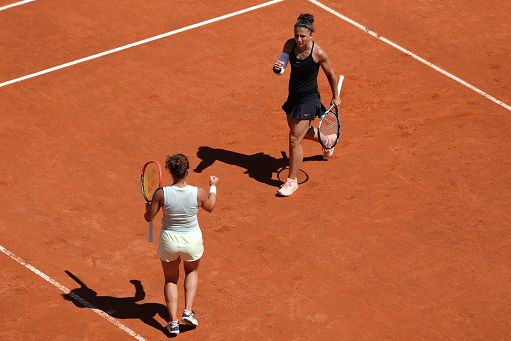 Tennis, Errani-Paolini ko a Parigi: titolo a Gauff-Siniakova