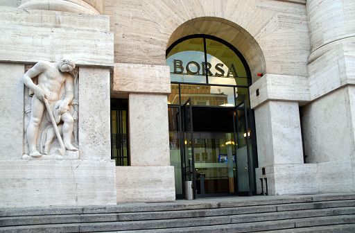 Borse europee chiudono positive con Bce, a Milano (+0,84%) corre Tim