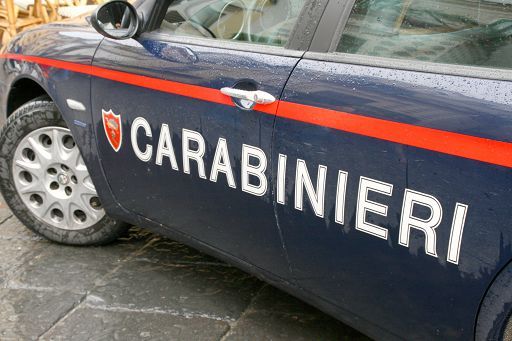 Accoltellati a Mestre mentre difendevano una donna da una rapina, morto un 26enne