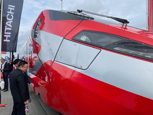 Trenitalia presenta nuovo Frecciarossa che può raggiungere 360km/h