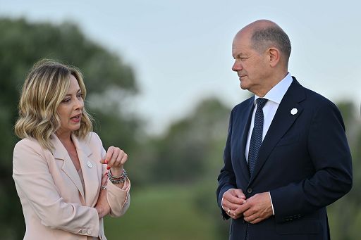 Sui Migranti stretto raccordo Meloni-Scholz in vista dei Consigli Ue