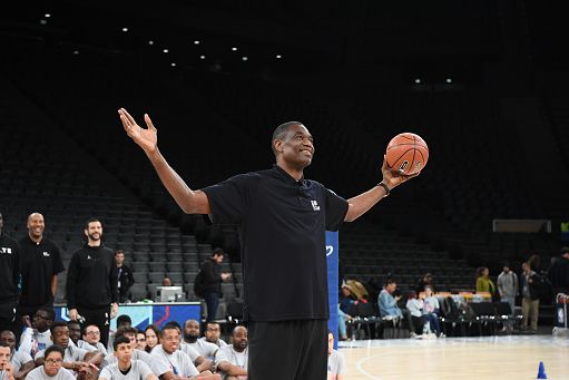 Basket, Addio a Dikembe Mutombo, gigante buono dell’Nba