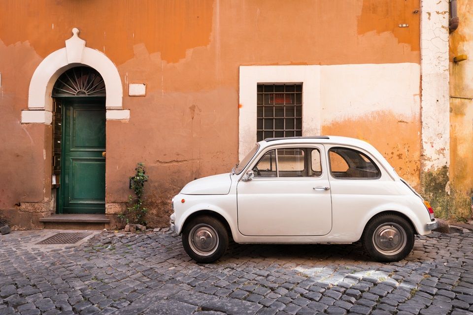 Parco auto in Italia sempre più vecchio, età media quasi 12 anni