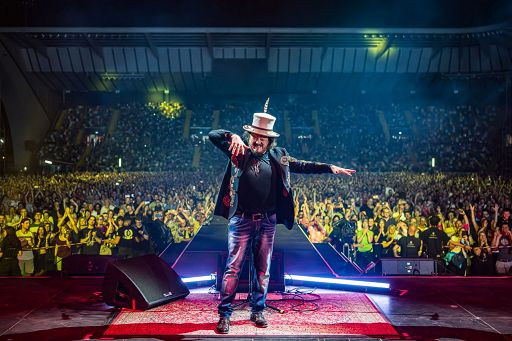 Musica, Zucchero “Sugar” Fornaciari nel 2025 torna live negli stadi