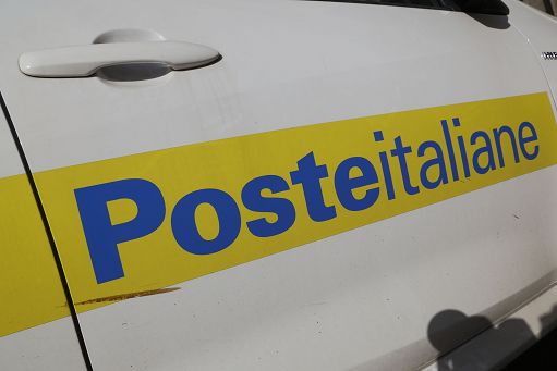 Poste, Mef definisce struttura consorzio di garanzia e collocamento