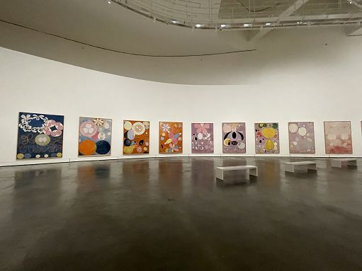 Il futuro, l’esoterismo e la pittura: scoprire Hilma af Klint