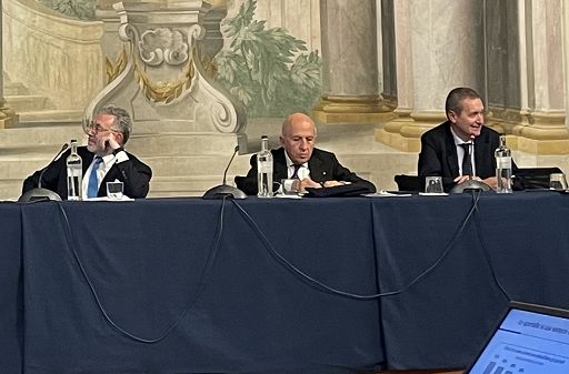 Abi chiede di sostenere la fiducia e rassicura su tassi e costi