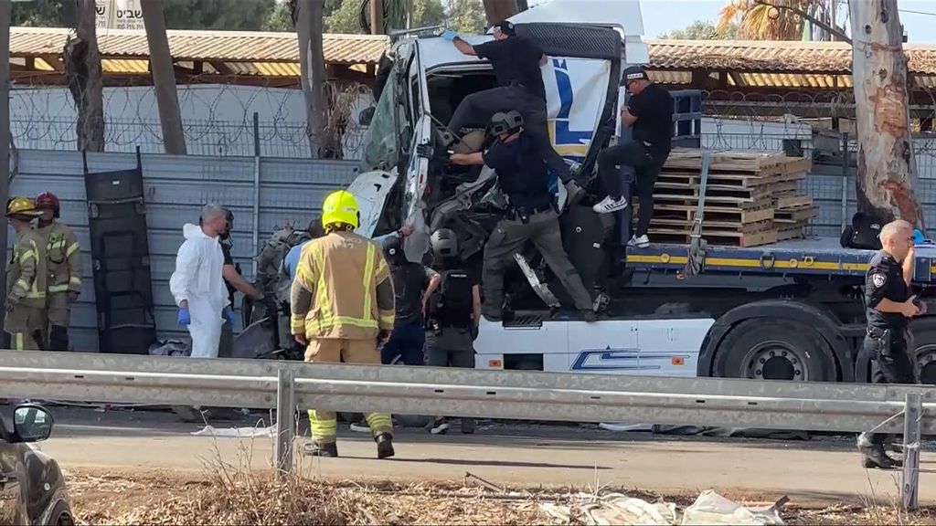 M.O., camion sulla folla vicino Tel Aviv: almeno 35 feriti