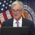 Fed taglia tassi di altri 0,25 punti, Powell netto: “Non lascio”